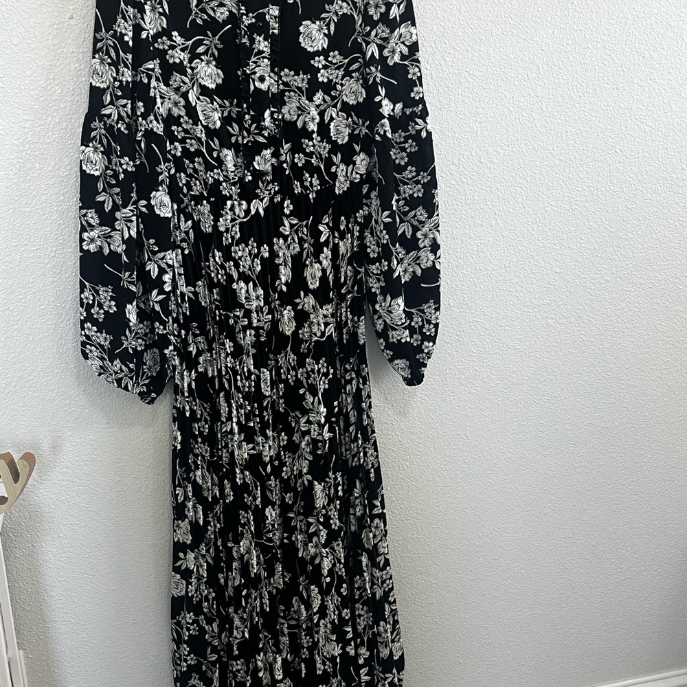 Floral Black and White Women's Dress